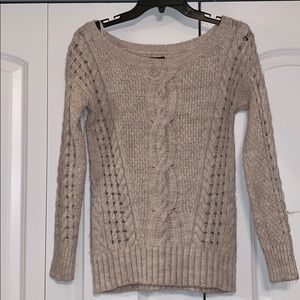 XS American eagle sweater.
